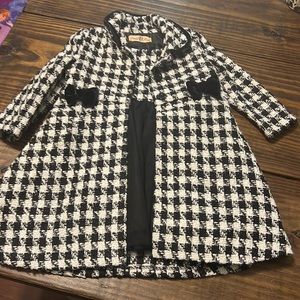 Toddler girl black and white dress. Perfect for any gathering.